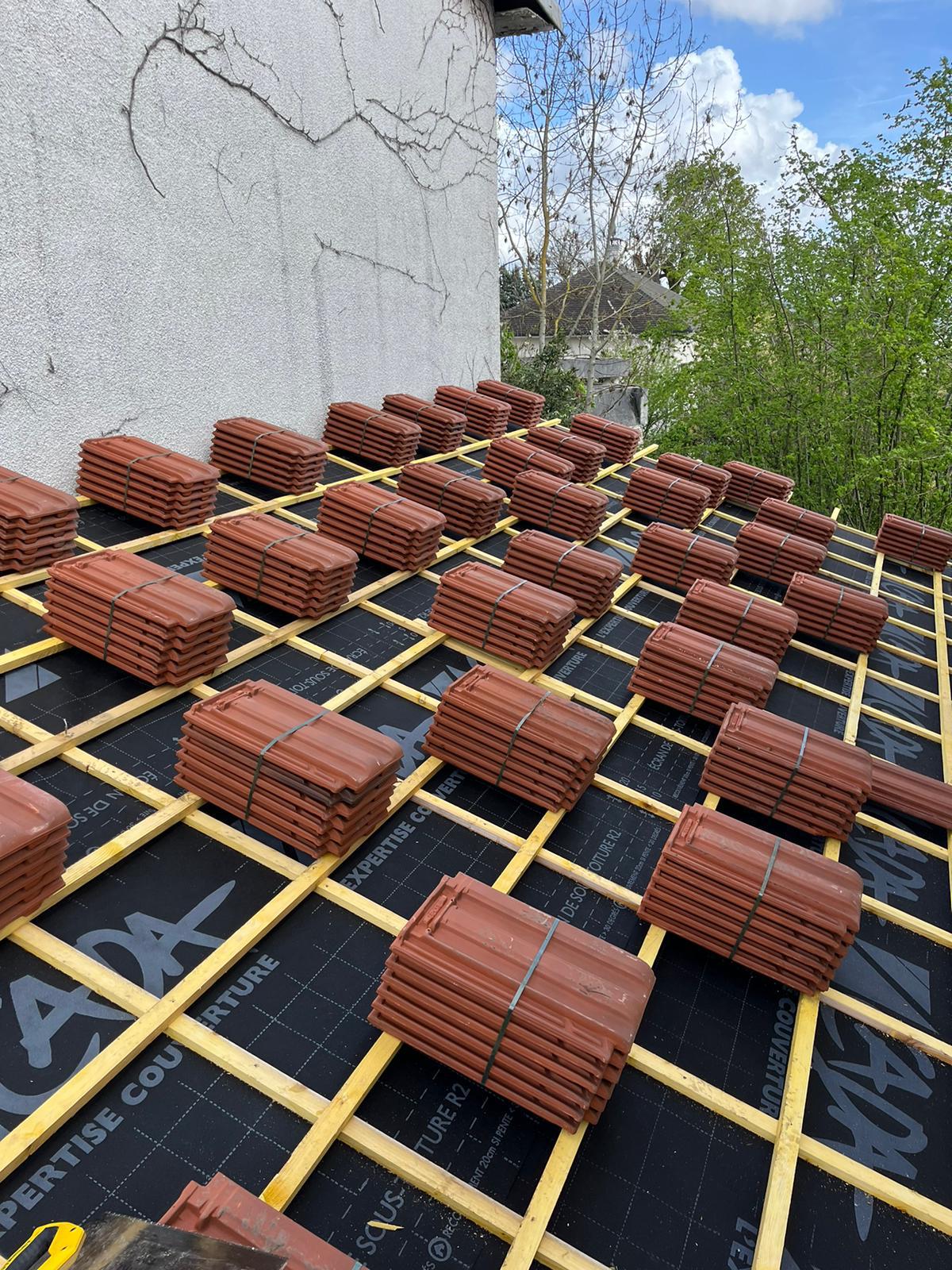 Couvreurs, zingueurs, charpentiers, façadiers, peintres et ramoneurs à Les-Alluets-le-Roi (78580) dans les Yvelines (78)